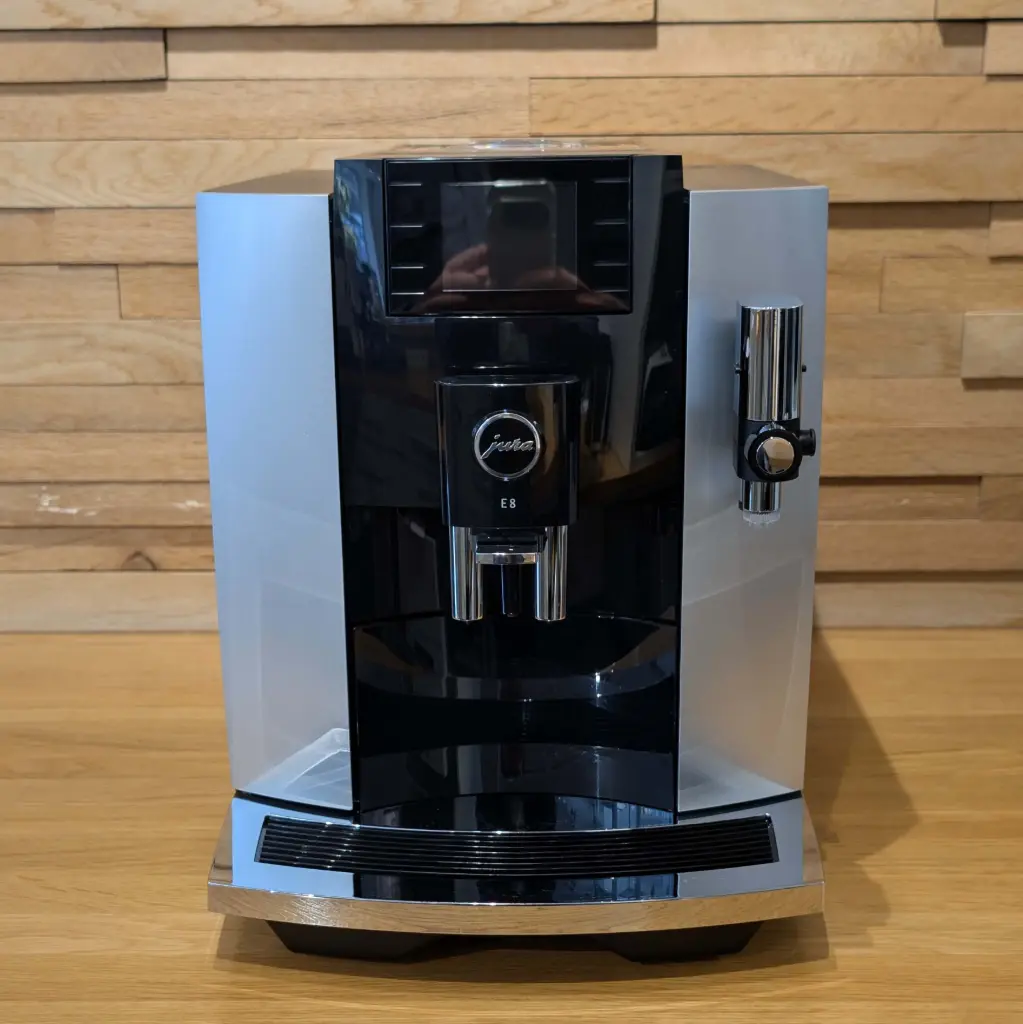 Jura E8 EB Platin
